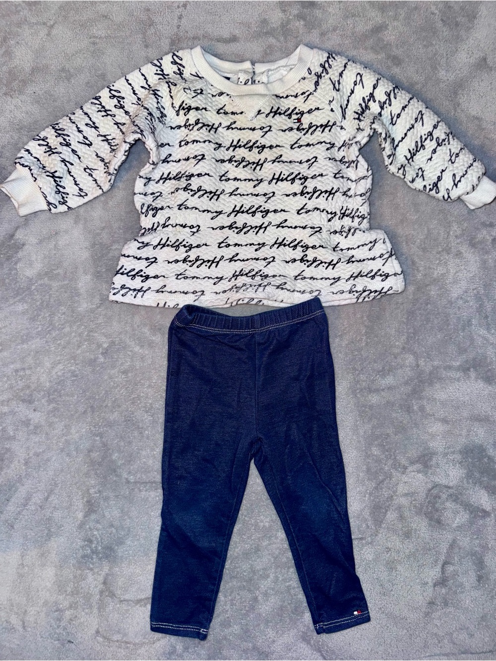 Tommy Hilfiger White Script Sweater and Navy Leggings Set